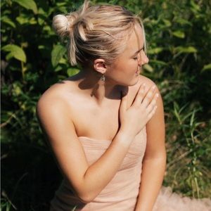 Meet your Posher, Alida